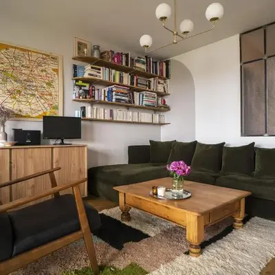 Family nest with Sacré-Coeur and Eiffel Tower view