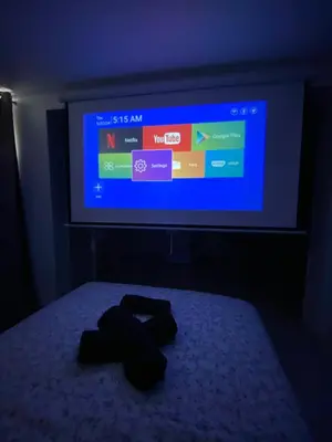 Télévision ou salle de divertissement dans l'établissement Studio cosy avec vidéoprojecteur, à 100m du métro