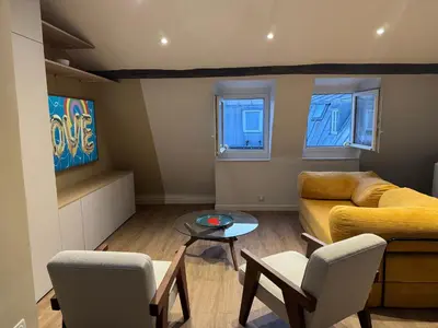 Coin salon dans l'établissement 70 m2, Renovated, Perfect Location in central Paris