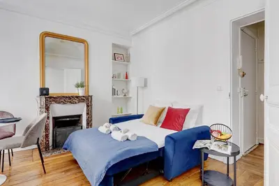 Un ou plusieurs lits dans un hébergement de l'établissement Suite Chapu - Cocon au cœur du 16e arrondissement