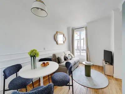 Coin salon dans l'établissement Magnificent apartment- 1BR-4P - Tour-Eiffel