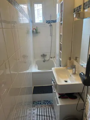 Salle de bains dans l'établissement Parigi - Paris Easy Stay Entire apartment