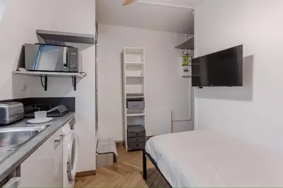 Cuisine ou kitchenette dans l'établissement Studio Faubourg Poissonnière