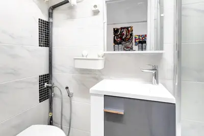 Salle de bains dans l'établissement Suite Le Clery Perche sur les toits de Paris
