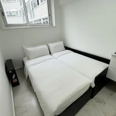 Un ou plusieurs lits dans un hébergement de l'établissement Paris 16, Lux Studio - Steps from metro 9!
