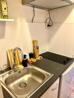 Cuisine ou kitchenette dans l'établissement Studio 17ème Batignolles
