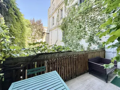 Jardin de l'établissement Paris center near Notre Dame 2 bedrooms with Balcony