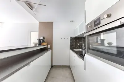 Cuisine ou kitchenette dans l'établissement Paris 16e Prestige & Charme
