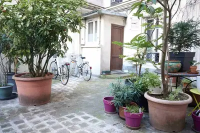 Jardin de l'établissement Lovely studio in the very heart of Montmartre