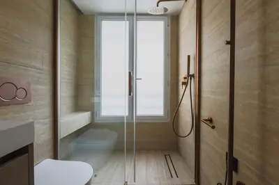 Salle de bains dans l'établissement Magnificent apartment -1BR-4P- Canal Saint-Martin