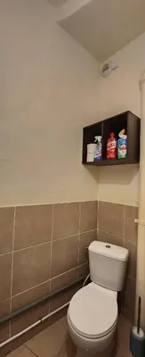 Salle de bains dans l'établissement spacieux appartement Paris Gambetta