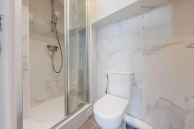 Salle de bains dans l'établissement Cozy Studio Place de la Bastille 2P