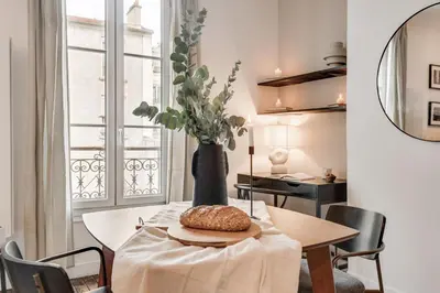Plan de l'établissement Vaux - 1 chambre a Batignolles