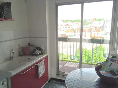 Cuisine ou kitchenette dans l'établissement Paris, belle vue, balcons
