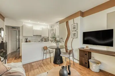 Cuisine ou kitchenette dans l'établissement Bosporus - 1 chambre à Saint-Ambroise