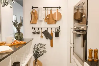 Cuisine ou kitchenette dans l'établissement Freila - 2 chambres à Batignolles