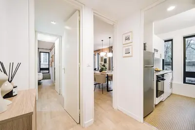 Cuisine ou kitchenette dans l'établissement Emir - 1 chambre à Vaugirard
