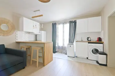 Cuisine ou kitchenette dans l'établissement 1 Bedroom Apartment - 6P - Le Marais With NetFlix