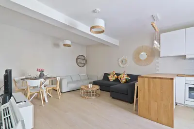 Cuisine ou kitchenette dans l'établissement 1 Bedroom Apartment - 6P - Le Marais With NetFlix