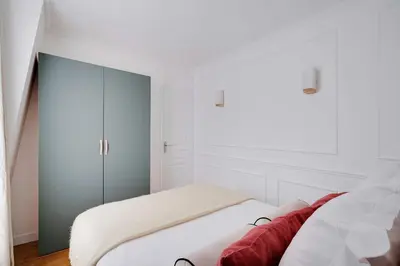 Un ou plusieurs lits dans un hébergement de l'établissement Superb apartment- 1BR-4P - Tour-Eiffel
