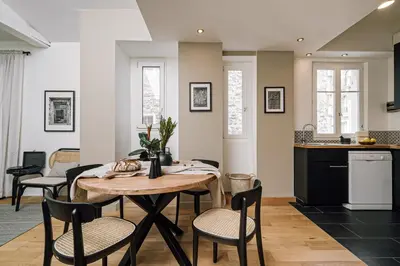 Cuisine ou kitchenette dans l'établissement Amatique - 2 chambres à Saint-Germain-Des-Prés