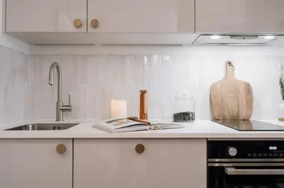 Cuisine ou kitchenette dans l'établissement Louis - 1 chambre à Bastille