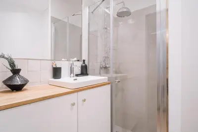 Salle de bains dans l'établissement Louis - 1 chambre à Bastille