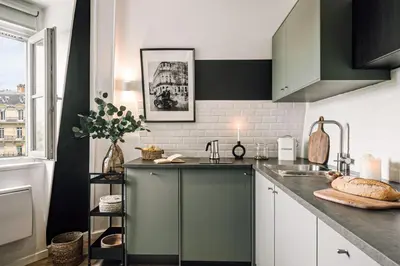 Cuisine ou kitchenette dans l'établissement Martin - 1 chambre à Trocadéro (16 Arr.)