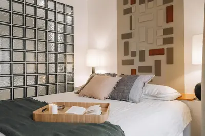 Plan de l'établissement Lisas - 1 chambre et terrasse à Halles