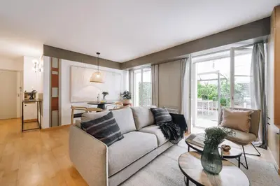 Plan de l'établissement Lisas - 1 chambre et terrasse à Halles
