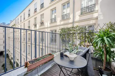 Balcon ou terrasse dans l'établissement Rumeli - 1 chambre et terrasse à Drouot