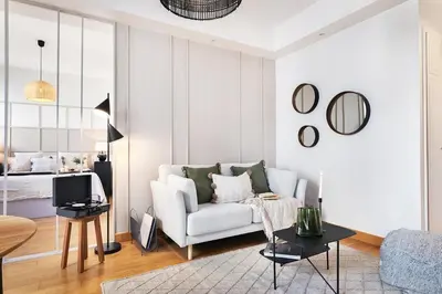 Coin salon dans l'établissement Sceaux - Studio avec balcon à Porte Dauphine