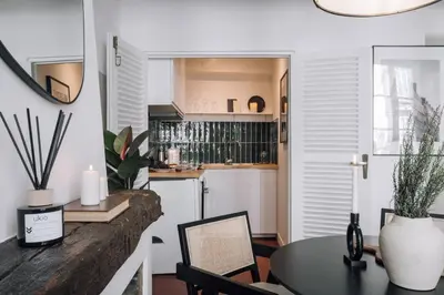 Cuisine ou kitchenette dans l'établissement Sorbonne - 1 chambre à Notre Dame
