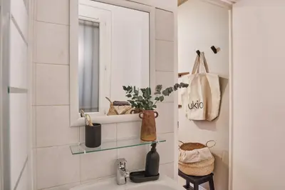 Salle de bains dans l'établissement Dane - 1 chambre à Ternes