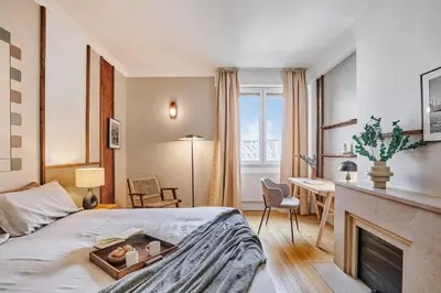 Plan de l'établissement Safir - 3 chambres et balcon à Trocadéro