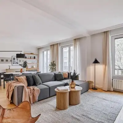 Safir - 3 chambres et balcon à Trocadéro