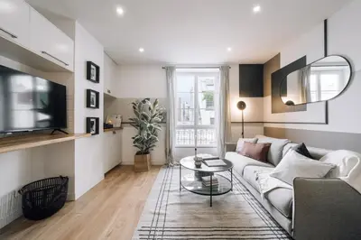 Coin salon dans l'établissement Mimi - 1 chambre à La Motte-Picquet-Grenelle