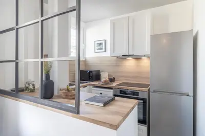 Cuisine ou kitchenette dans l'établissement Amandiers - studio à Père-Lachaise
