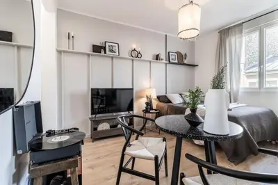 Télévision ou salle de divertissement dans l'établissement Amandiers - studio à Père-Lachaise