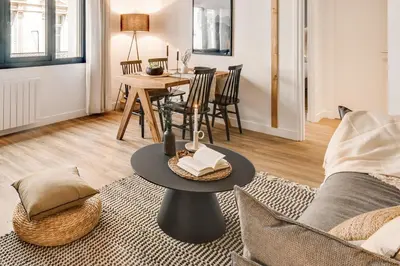Coin salon dans l'établissement Vall - 1 chambre à Opéra