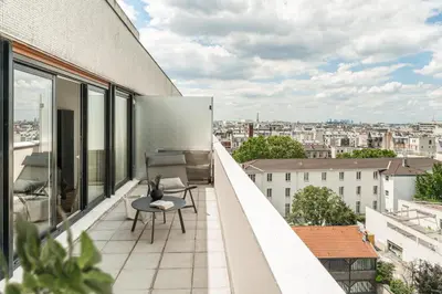 Balcon ou terrasse dans l'établissement Judson - 2 chambres et terrasse à Charonne