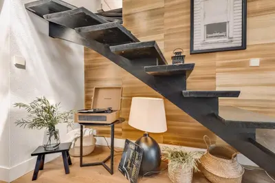 Plan de l'établissement Belloc - 1 chambre et bureau à Montparnasse