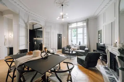 Coin salon dans l'établissement Stirling - 2 chambres à Porte Dauphine