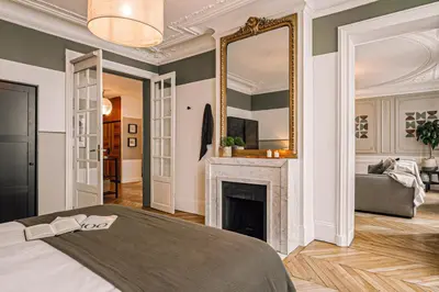 Un ou plusieurs lits dans un hébergement de l'établissement Crosby - 2 chambres à South Pigalle (9 Arr.)