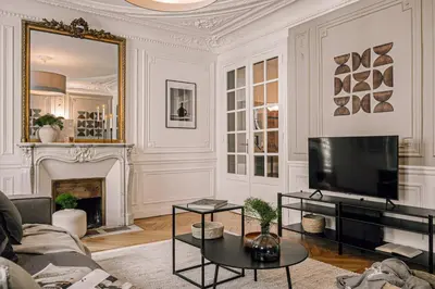Télévision ou salle de divertissement dans l'établissement Crosby - 2 chambres à South Pigalle (9 Arr.)
