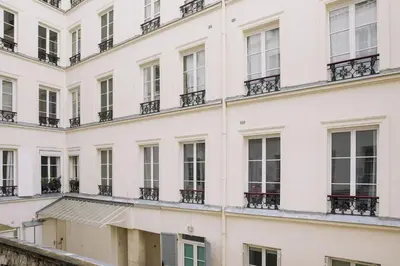 Balcon ou terrasse dans l'établissement Aya - 1 chambre à Invalides