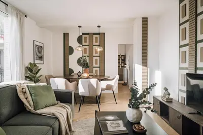 Coin salon dans l'établissement Aksu - 3 chambres et balcon à Beaugrenelle
