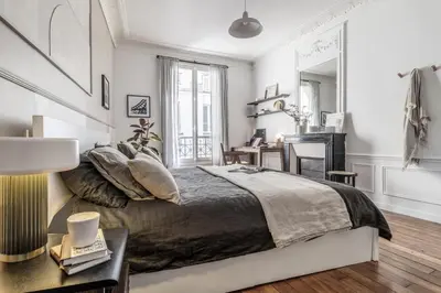 Un ou plusieurs lits dans un hébergement de l'établissement Turlure - 1 chambre à Montmartre