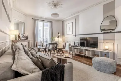 Coin salon dans l'établissement Turlure - 1 chambre à Montmartre