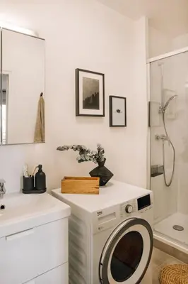 Salle de bains dans l'établissement Nuria - Studio et balcon à Auteuil